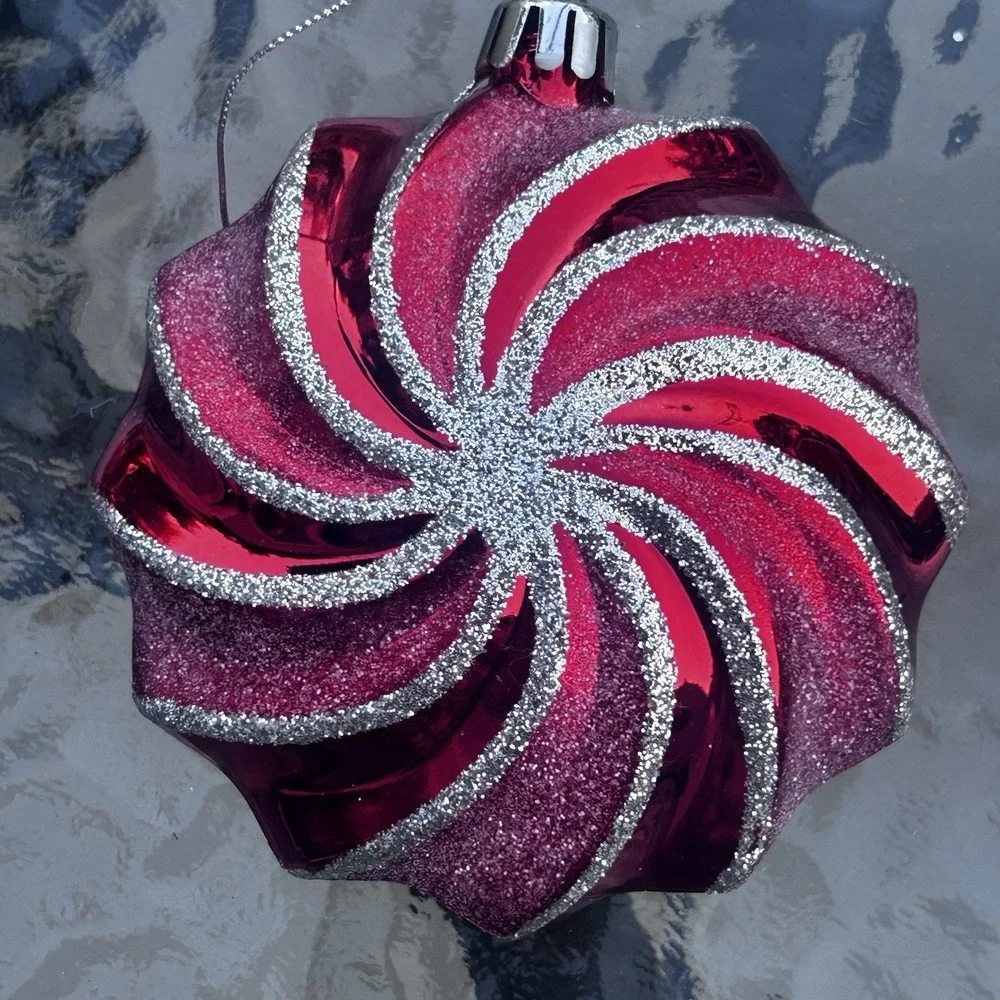 Peppermint Swirl Glass Christmas Ornaments Red 3.75